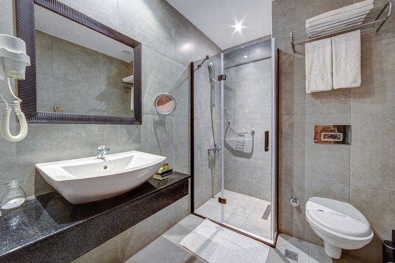 Bathroom 4, Sahil Martı Hotel, Merkez