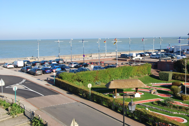 Others 5, Hotel Des Bains, Seine-Maritime