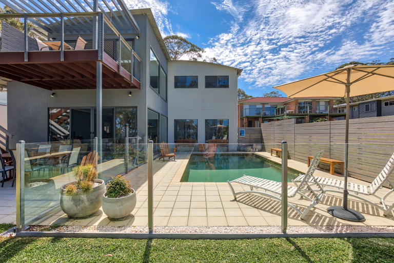 Sport & Beauty 2, The Edgewater Bed & Breakfast, Shoalhaven - Pt B