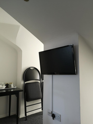 Others 5, Havering Hotel, London