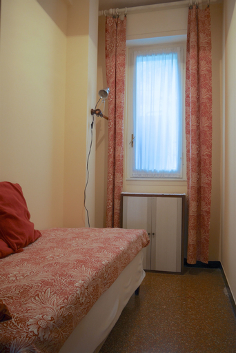 Bedroom 2, Filina, Genova