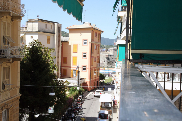 Exterior & Views 2, Delizia Master Guest apartment, Genova