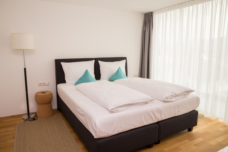 Bedroom 3, HGS3 Konzept-Hotel, Alb-Donau-Kreis