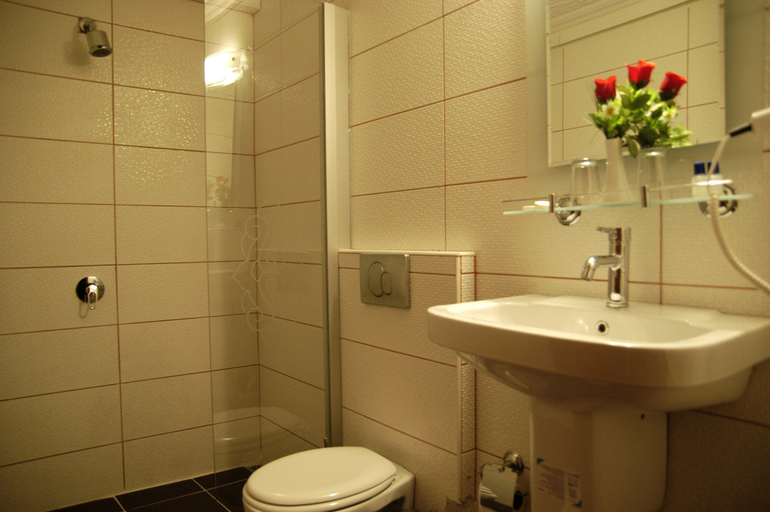 Bathroom, Sirma Sultan Hotel Istanbul, Fatih