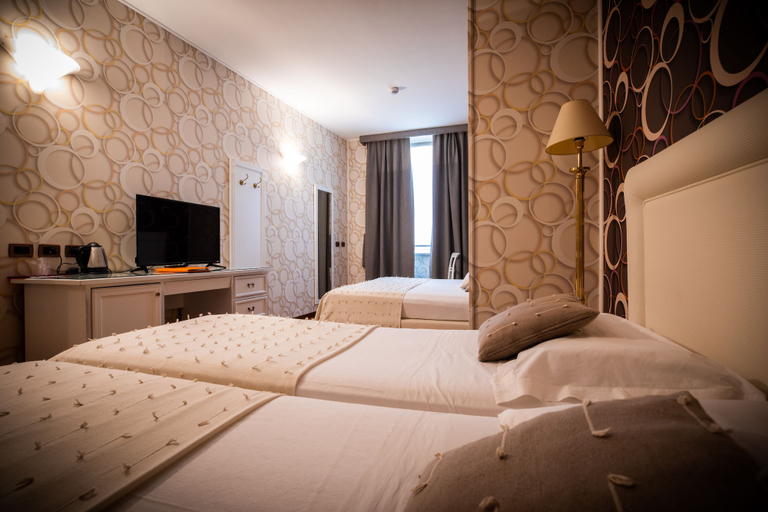 Bedroom 2, Hotel Palazzo Lovera, Cuneo