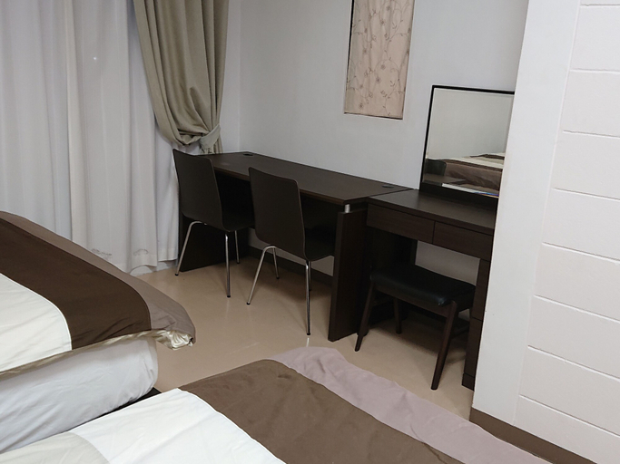 Bedroom 2, Mezon Max Rycom 4F, Okinawa