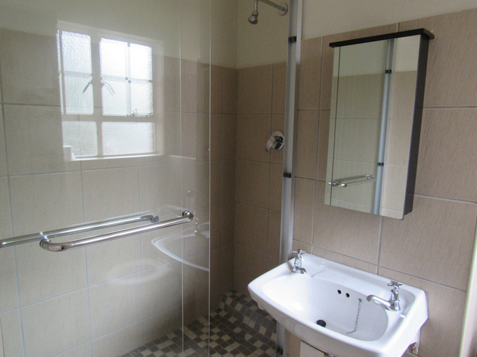 Bathroom 4, Concord Christian Guesthouse, eThekwini
