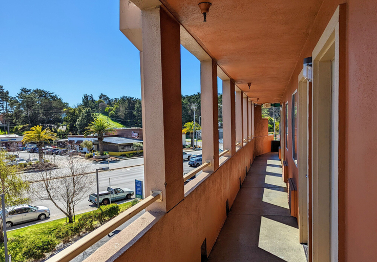 Others 5, Royal Inn, San Mateo