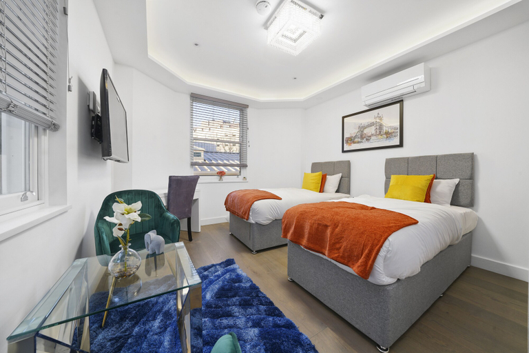 Bedroom 3, City Prime Kensington, London