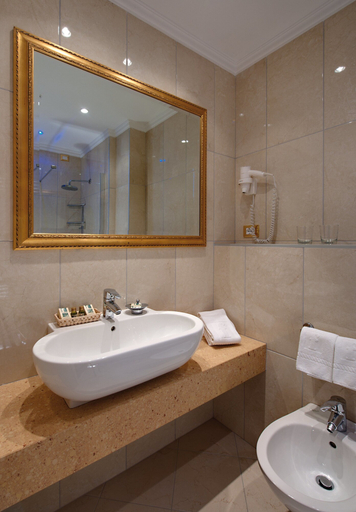 Bathroom 5, Formentin Terme, Padua