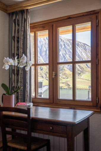 Living area 3, Appartement Petite Charline, Savoie