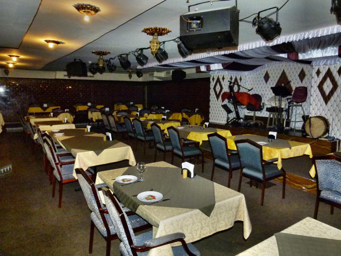 Food & Drinks 4, Knight Armour Hotel, Dubai