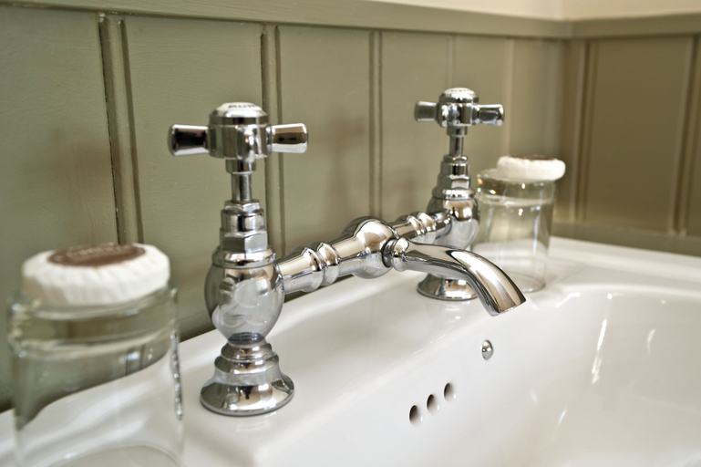 Bathroom 4, Cuckoo Brow Inn, Cumbria