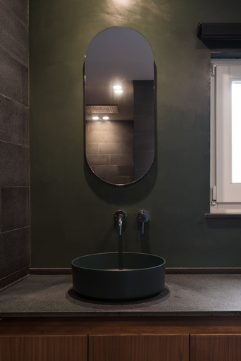 Bathroom 3, The Silver Lava, Catania