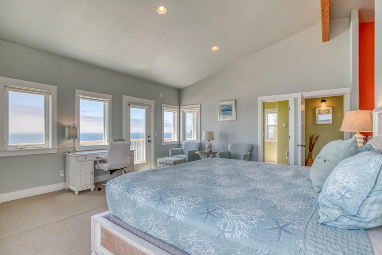 Bedroom 3, Sea Amor, Lincoln