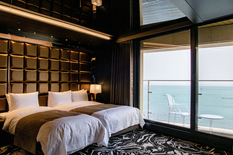 Bedroom 3, Best Louis Hamilton Hotel Ocean Terrace, Gijang