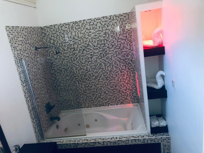 Bathroom, Grand Hotel Excelsior Port Royal
