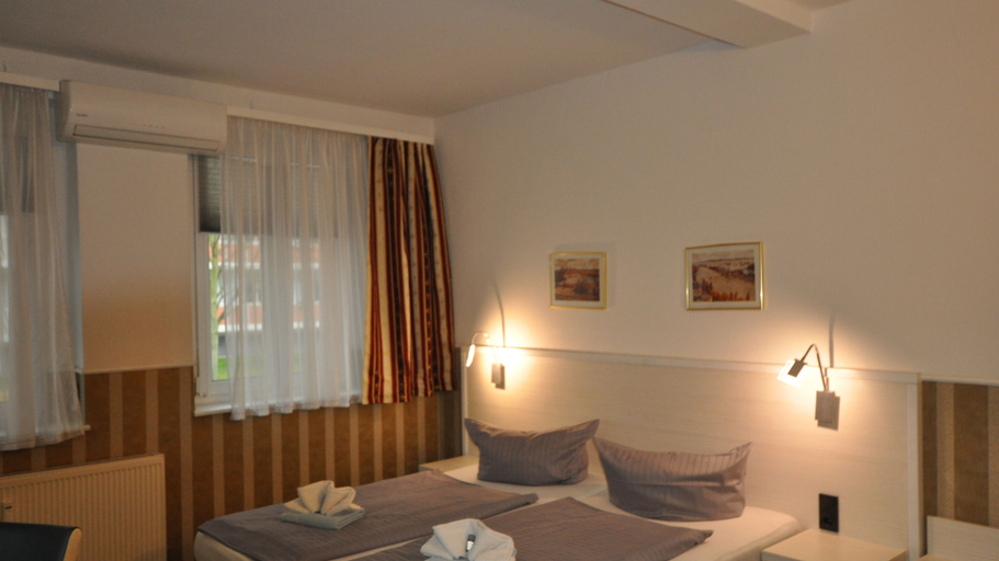 Bedroom 2, Parkhotel Schwedt, Uckermark