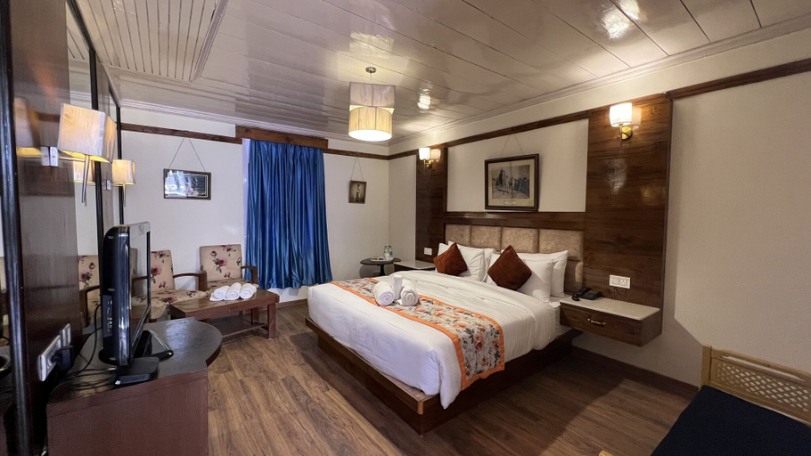 Bedroom 2, Woodville Palace Shimla Heritage, Shimla