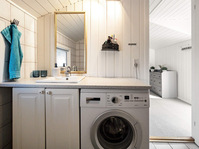 Bathroom 4, 5 Star Holiday Home in Esbjerg V, Esbjerg