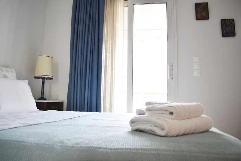 Bedroom 3, A Skip Away from the Acropolis Museum, Attica