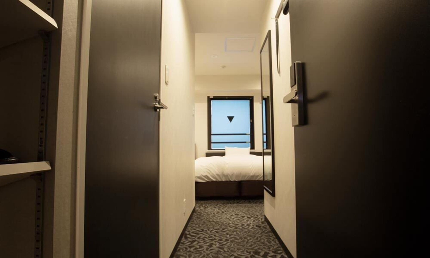 Others 4, Hotel Parman, Chiba