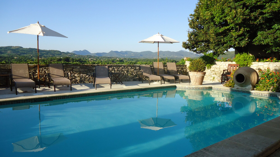 Sport & Beauty 5, Hostellerie Le Beffroi, Vaucluse
