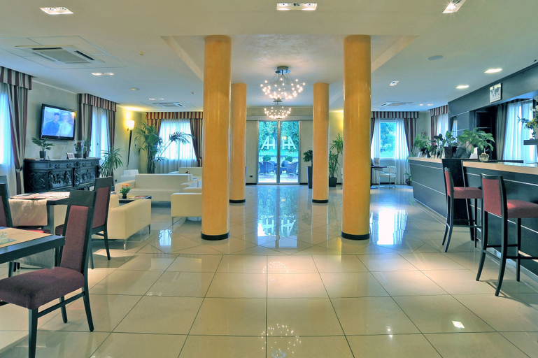 Food & Drinks 5, Hotel Arthur, Modena