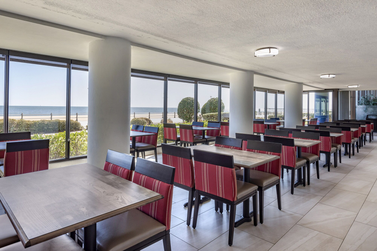 Food & Drinks, Coastal Hotel and Suites Virginia Beach Oceanfront, Virginia Beach