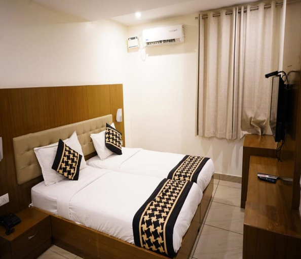 Bedroom 3, Tetrad Hotel - International Airport Road Hebbal, Bangalore
