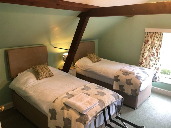 Bedroom 2, Stable Cottage Peaceful Stunning Retreat Near Bath, Wiltshire
