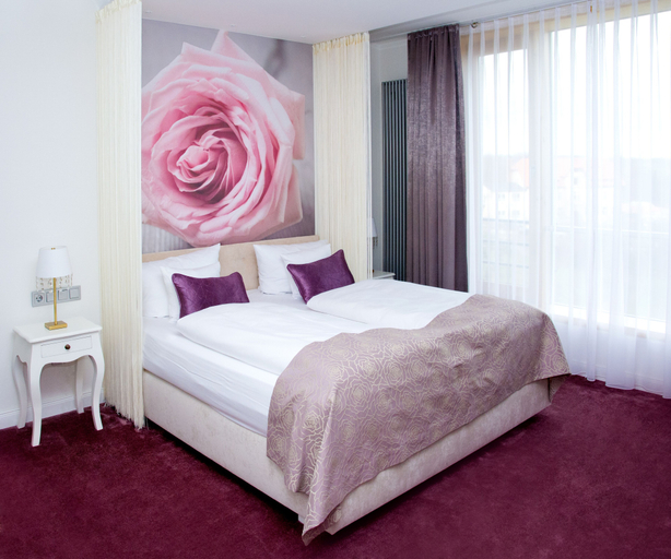 Bedroom 4, rugs Hotel am Schlosspark Lichtenwalde, Mittelsachsen