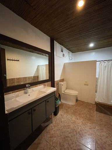 Bathroom 4, MAH Resort by Cocotel, Parañaque