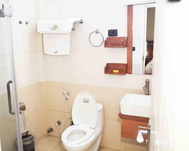 Bathroom 3, Vamos Guest House, Addis Abeba