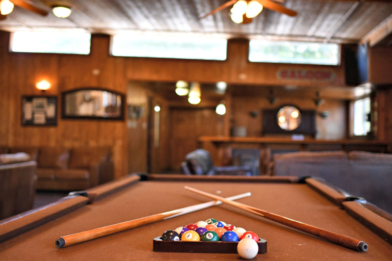 Food & Drinks 5, 15 Son's Rio Cibolo - Birdhouse Cabin, Guadalupe