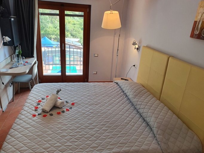 Bedroom 2, Resort San Nicola, Palermo