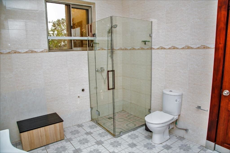 Bathroom 3, Zircon Hotel Gh, Accra
