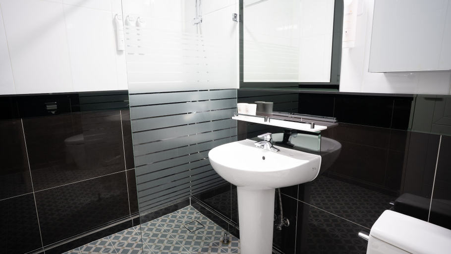 Bathroom 5, Taebaek Hotel, Taebaek