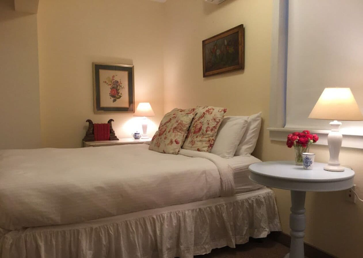 Bedroom 3, The Beach Rose Inn, York