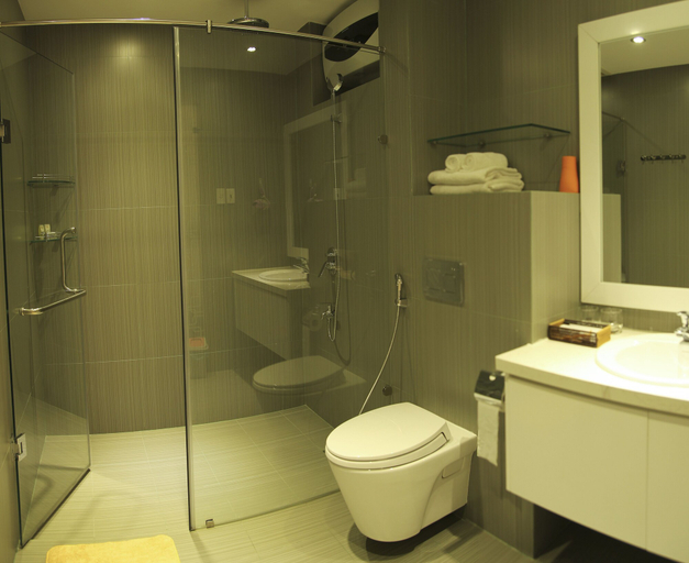 Bathroom 4, Golden Queen Aparthotel, District 1