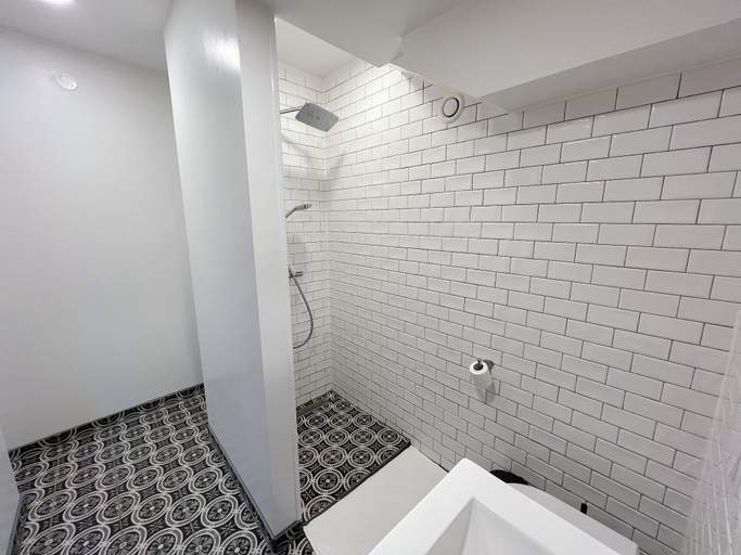 Bathroom 4, HH Guesthouse, Reykjavík