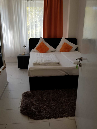 Bedroom 3, Hotel Drei Kronen, Dortmund