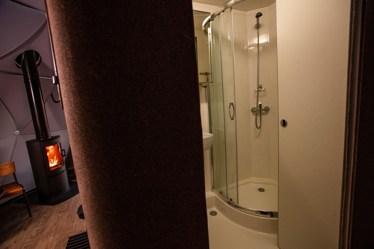 Bathroom 4, Reykjavik Domes, Reykjavík