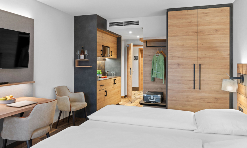 Bedroom 2, Hotel Seeblick, Traunstein
