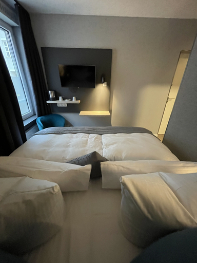 Bedroom 3, Boutique Hotel Falkenturm, München