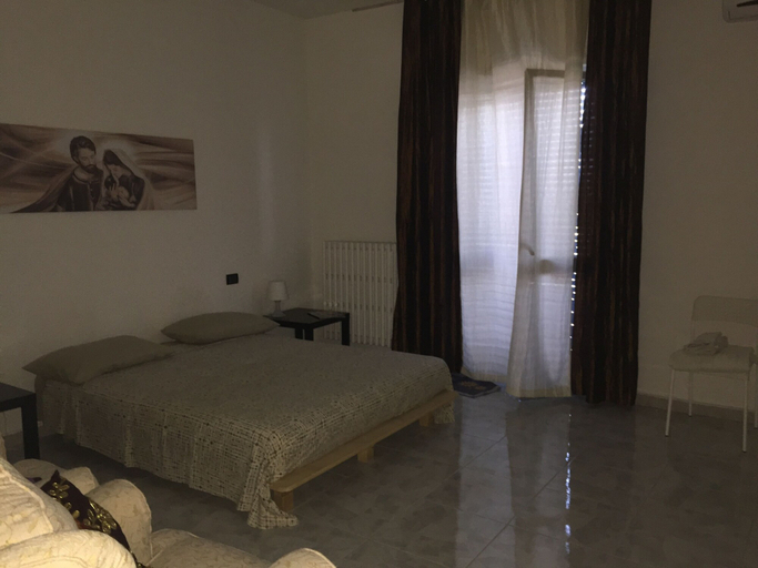 Bedroom 4, HB Albergo Lamanna, Taranto