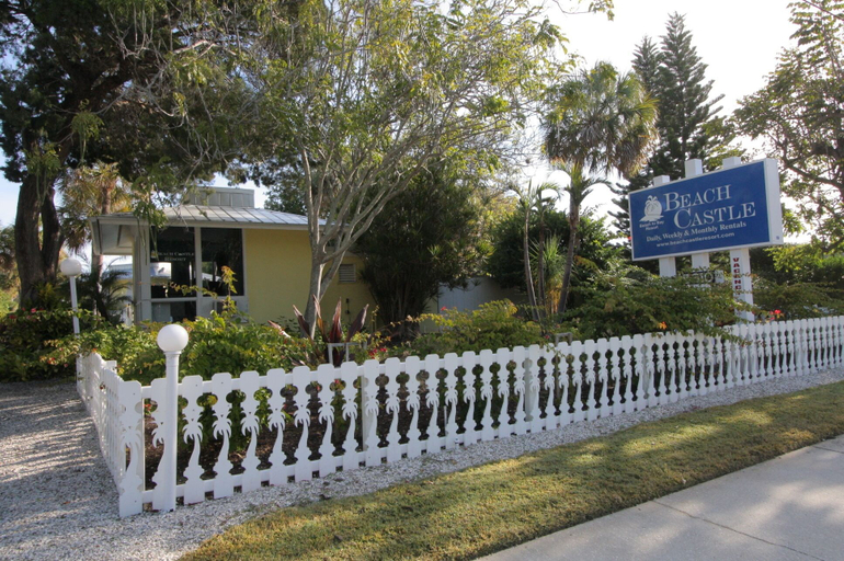 Exterior & Views 2, Beach Castle Resort by RVA, Manatee