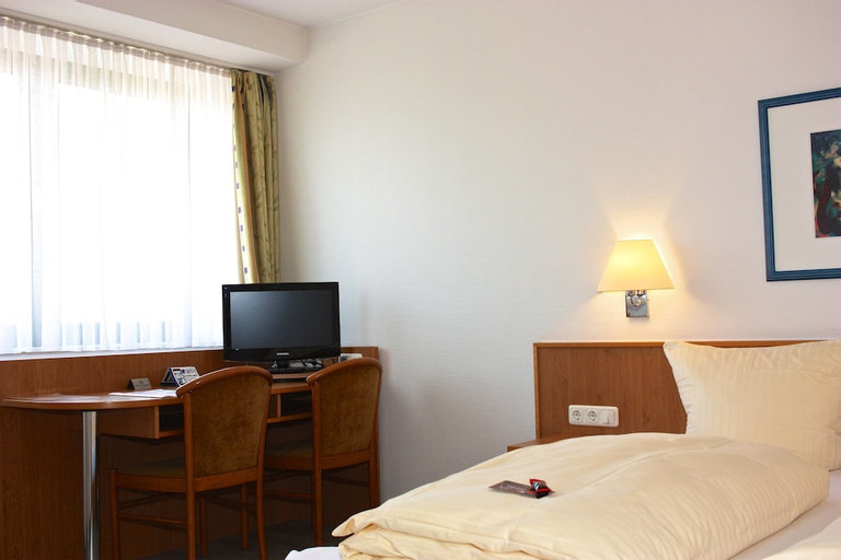 Bedroom 15