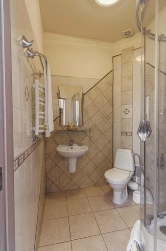Bathroom 3, Zolotaya Bukhta, Gur'evskiy rayon