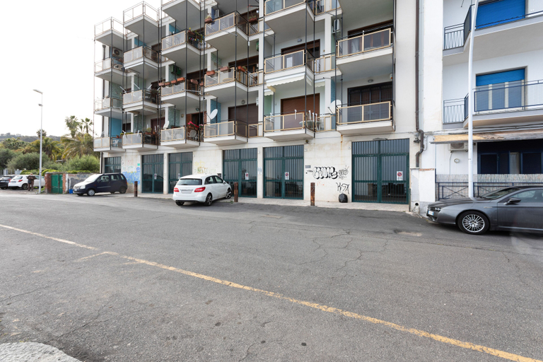 Others 3, Aci Castello Seaview Apartment With Parking, Catania